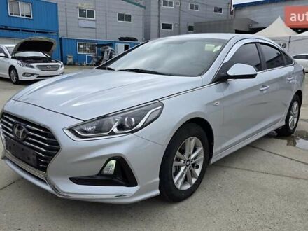 Серый Хендай Соната, объемом двигателя 2 л и пробегом 398 тыс. км за 11490 $, фото 1 на Automoto.ua