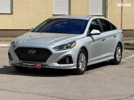 Хендай Соната 2019 в Запорожье на Automoto.ua Серый Хендай Соната, объемом двигателя 2 л и пробегом 123 тыс. км за 15990 $, фото 1 на Automoto.ua