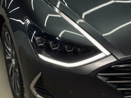 Хендай Соната 2019 в Виноградове на Automoto.ua Серый Хендай Соната, объемом двигателя 2 л и пробегом 127 тыс. км за 26000 $, фото 1 на Automoto.ua