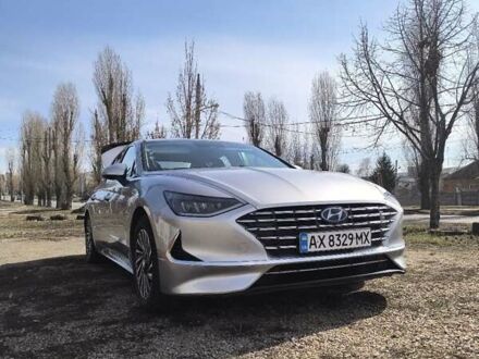 Хендай Соната 2020 у Харкові на Automoto.ua Сірий Хендай Соната, об'ємом двигуна 2 л та пробігом 65 тис. км за 21500 $, фото 1 на Automoto.ua