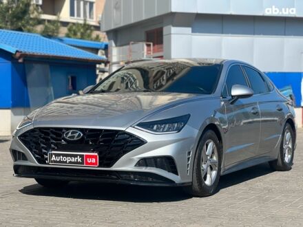 Хендай Соната 2020 в Одессе на Automoto.ua Серый Хендай Соната, объемом двигателя 2.5 л и пробегом 130 тыс. км за 21990 $, фото 1 на Automoto.ua