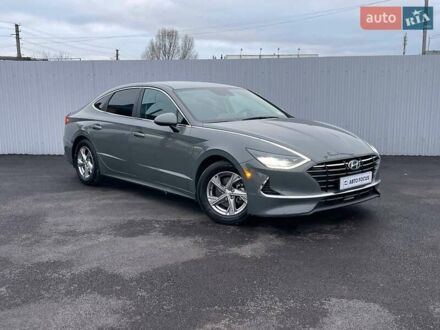 Серый Хендай Соната, объемом двигателя 2.5 л и пробегом 95 тыс. км за 16990 $, фото 1 на Automoto.ua