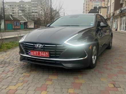 Серый Хендай Соната, объемом двигателя 2.5 л и пробегом 32 тыс. км за 20000 $, фото 1 на Automoto.ua
