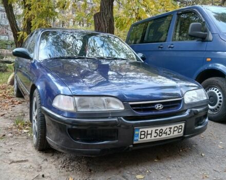 Синий Хендай Соната, объемом двигателя 3 л и пробегом 200 тыс. км за 1000 $, фото 3 на Automoto.ua