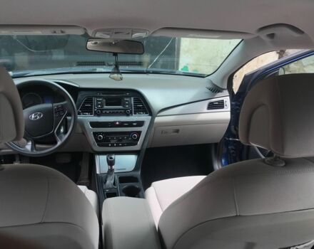 Синий Хендай Соната, объемом двигателя 2.4 л и пробегом 140 тыс. км за 9000 $, фото 3 на Automoto.ua