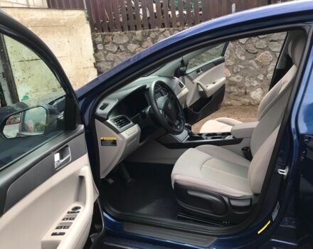 Синий Хендай Соната, объемом двигателя 2.4 л и пробегом 140 тыс. км за 9000 $, фото 2 на Automoto.ua