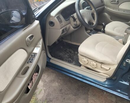 Синий Хендай Соната, объемом двигателя 2 л и пробегом 294 тыс. км за 2700 $, фото 6 на Automoto.ua