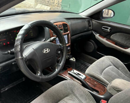 Синий Хендай Соната, объемом двигателя 2.7 л и пробегом 176 тыс. км за 3500 $, фото 8 на Automoto.ua