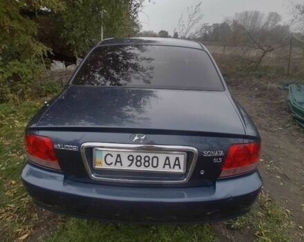 Синий Хендай Соната, объемом двигателя 2 л и пробегом 144 тыс. км за 2200 $, фото 2 на Automoto.ua