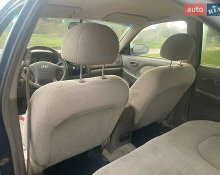 Синій Хендай Соната, об'ємом двигуна 2 л та пробігом 384 тис. км за 2900 $, фото 3 на Automoto.ua