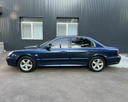 Синий Хендай Соната, объемом двигателя 2 л и пробегом 344 тыс. км за 3000 $, фото 4 на Automoto.ua