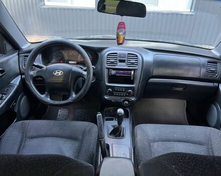 Синий Хендай Соната, объемом двигателя 2 л и пробегом 344 тыс. км за 3000 $, фото 9 на Automoto.ua