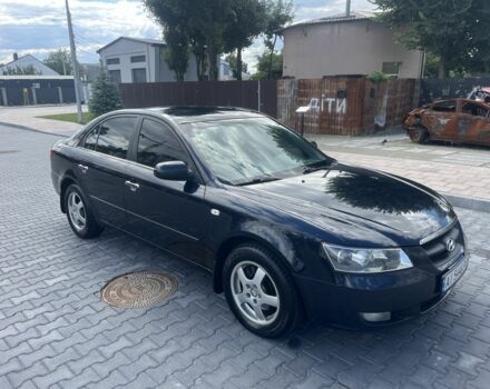 Синий Хендай Соната, объемом двигателя 2.4 л и пробегом 340 тыс. км за 6000 $, фото 2 на Automoto.ua