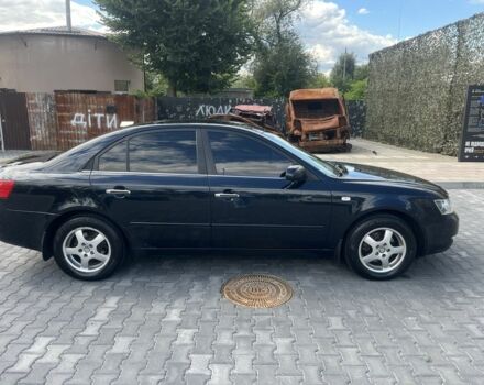 Синий Хендай Соната, объемом двигателя 2.4 л и пробегом 340 тыс. км за 6000 $, фото 3 на Automoto.ua