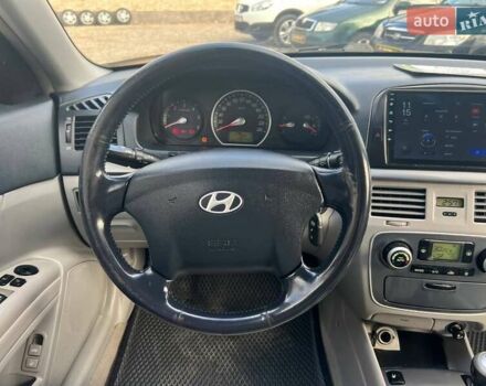 Синий Хендай Соната, объемом двигателя 1.99 л и пробегом 278 тыс. км за 5699 $, фото 21 на Automoto.ua