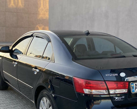 Синий Хендай Соната, объемом двигателя 2 л и пробегом 215 тыс. км за 4800 $, фото 7 на Automoto.ua