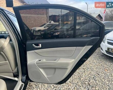 Синий Хендай Соната, объемом двигателя 1.99 л и пробегом 278 тыс. км за 5699 $, фото 9 на Automoto.ua