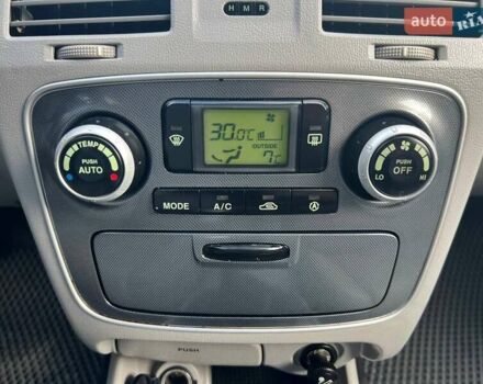 Синий Хендай Соната, объемом двигателя 1.99 л и пробегом 278 тыс. км за 5699 $, фото 24 на Automoto.ua