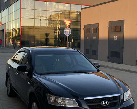 Синий Хендай Соната, объемом двигателя 2 л и пробегом 215 тыс. км за 4800 $, фото 1 на Automoto.ua