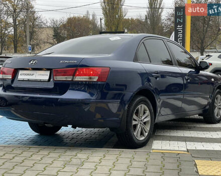 Синий Хендай Соната, объемом двигателя 2 л и пробегом 266 тыс. км за 6300 $, фото 4 на Automoto.ua