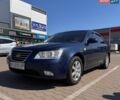 Синий Хендай Соната, объемом двигателя 2 л и пробегом 214 тыс. км за 4999 $, фото 1 на Automoto.ua