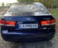 Синий Хендай Соната, объемом двигателя 2 л и пробегом 264 тыс. км за 6100 $, фото 4 на Automoto.ua
