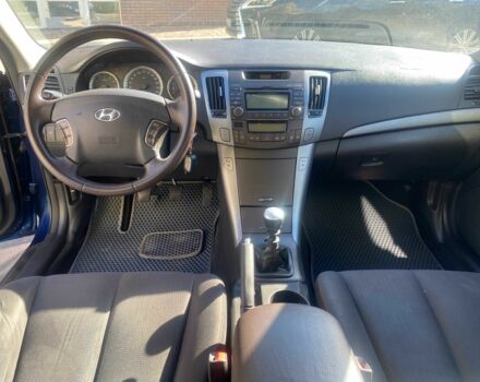 Синій Хендай Соната, об'ємом двигуна 2 л та пробігом 380 тис. км за 5191 $, фото 6 на Automoto.ua