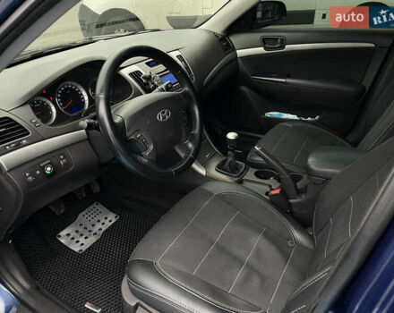 Синий Хендай Соната, объемом двигателя 2 л и пробегом 266 тыс. км за 6300 $, фото 18 на Automoto.ua