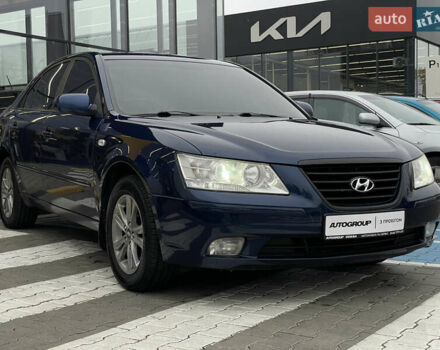 Синий Хендай Соната, объемом двигателя 2 л и пробегом 266 тыс. км за 6300 $, фото 3 на Automoto.ua