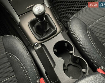 Синий Хендай Соната, объемом двигателя 2 л и пробегом 266 тыс. км за 6300 $, фото 17 на Automoto.ua