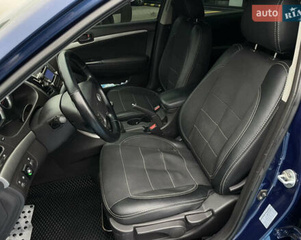 Синий Хендай Соната, объемом двигателя 2 л и пробегом 266 тыс. км за 6300 $, фото 19 на Automoto.ua