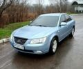 Синий Хендай Соната, объемом двигателя 2 л и пробегом 175 тыс. км за 5000 $, фото 1 на Automoto.ua