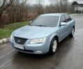 Синий Хендай Соната, объемом двигателя 2 л и пробегом 175 тыс. км за 5700 $, фото 1 на Automoto.ua