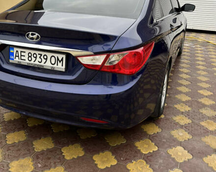 Синий Хендай Соната, объемом двигателя 2.4 л и пробегом 150 тыс. км за 9300 $, фото 1 на Automoto.ua