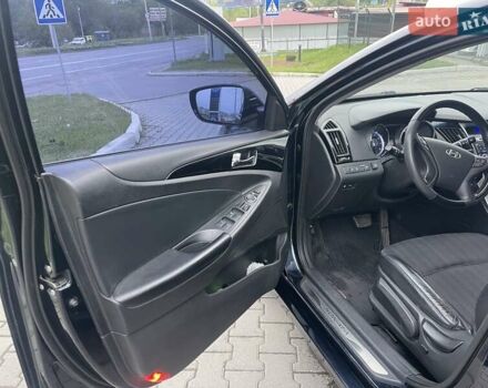 Синій Хендай Соната, об'ємом двигуна 2.36 л та пробігом 283 тис. км за 9300 $, фото 9 на Automoto.ua