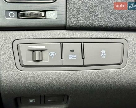 Синий Хендай Соната, объемом двигателя 2.36 л и пробегом 131 тыс. км за 8300 $, фото 18 на Automoto.ua