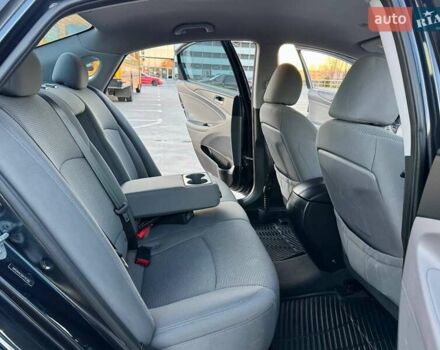 Синий Хендай Соната, объемом двигателя 2.4 л и пробегом 193 тыс. км за 8990 $, фото 23 на Automoto.ua