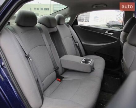 Синий Хендай Соната, объемом двигателя 2.4 л и пробегом 188 тыс. км за 8500 $, фото 8 на Automoto.ua