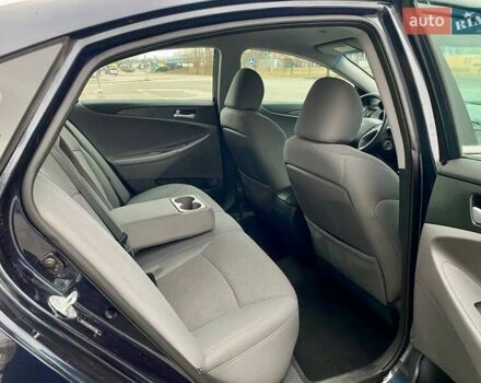 Синий Хендай Соната, объемом двигателя 2.36 л и пробегом 129 тыс. км за 8990 $, фото 22 на Automoto.ua