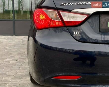Синий Хендай Соната, объемом двигателя 2.36 л и пробегом 129 тыс. км за 8990 $, фото 11 на Automoto.ua