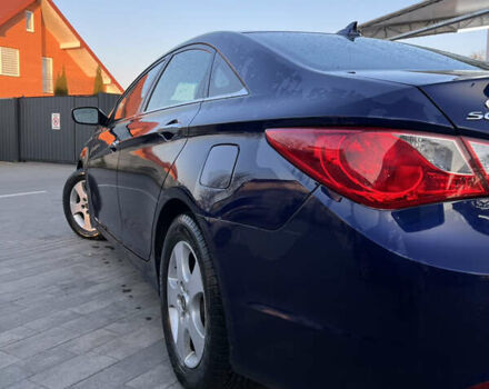 Синій Хендай Соната, об'ємом двигуна 2 л та пробігом 242 тис. км за 9500 $, фото 7 на Automoto.ua