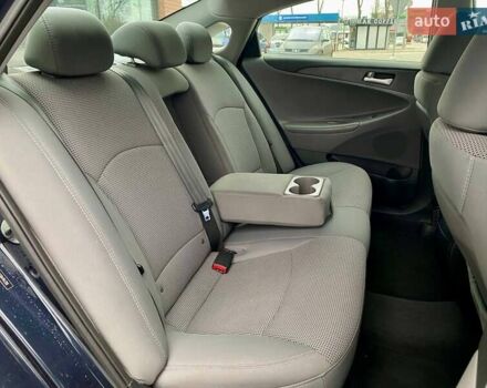 Синий Хендай Соната, объемом двигателя 2.36 л и пробегом 129 тыс. км за 8990 $, фото 23 на Automoto.ua