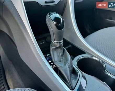 Синий Хендай Соната, объемом двигателя 2.4 л и пробегом 193 тыс. км за 8990 $, фото 29 на Automoto.ua