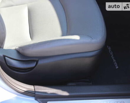 Синий Хендай Соната, объемом двигателя 2.4 л и пробегом 190 тыс. км за 10500 $, фото 26 на Automoto.ua