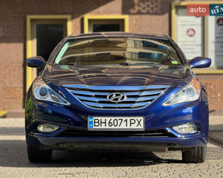 Синій Хендай Соната, об'ємом двигуна 2.36 л та пробігом 200 тис. км за 7500 $, фото 2 на Automoto.ua