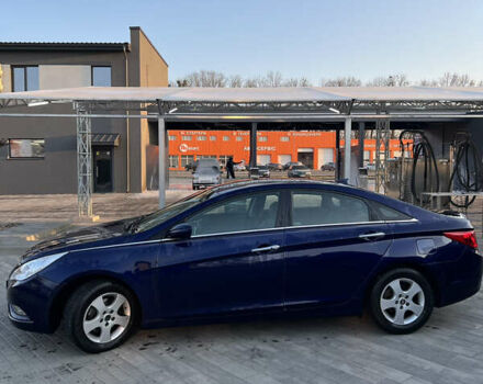 Синій Хендай Соната, об'ємом двигуна 2 л та пробігом 242 тис. км за 9500 $, фото 8 на Automoto.ua