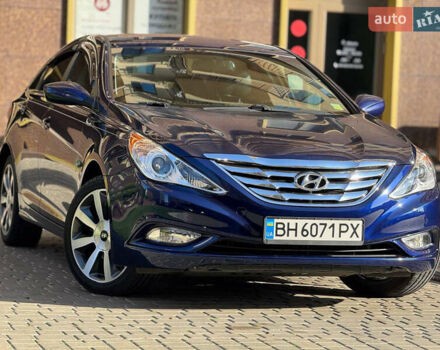 Синій Хендай Соната, об'ємом двигуна 2.36 л та пробігом 200 тис. км за 7500 $, фото 5 на Automoto.ua