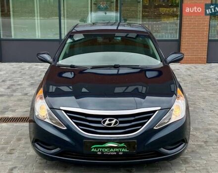 Синий Хендай Соната, объемом двигателя 2.36 л и пробегом 129 тыс. км за 8990 $, фото 4 на Automoto.ua