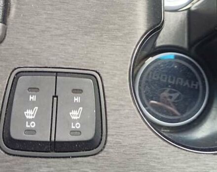 Синій Хендай Соната, об'ємом двигуна 2.4 л та пробігом 250 тис. км за 9000 $, фото 6 на Automoto.ua