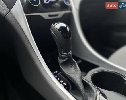 Синий Хендай Соната, объемом двигателя 2.36 л и пробегом 129 тыс. км за 8990 $, фото 33 на Automoto.ua